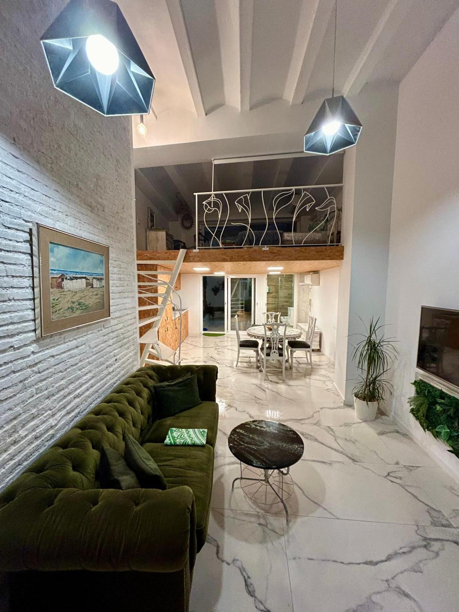 Loft Con Mucha Luz En El Centro Barrio Ruzafa Villa Valensiya Dış mekan fotoğraf